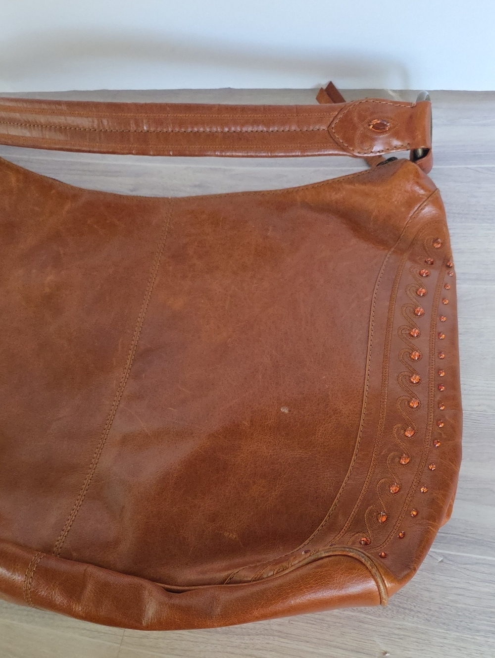 VNTG Wilsons Leather Large Rhinestone Gem Hobo Boho Western Shoulder Handbag - Picture 10 of 16